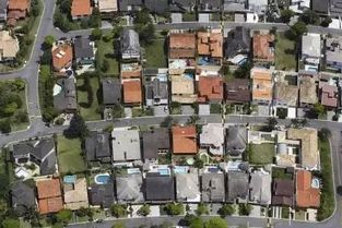 上海房貸增速連續六個月下降，5月開發貸持續回暖，房地產市場呈現結構性分化